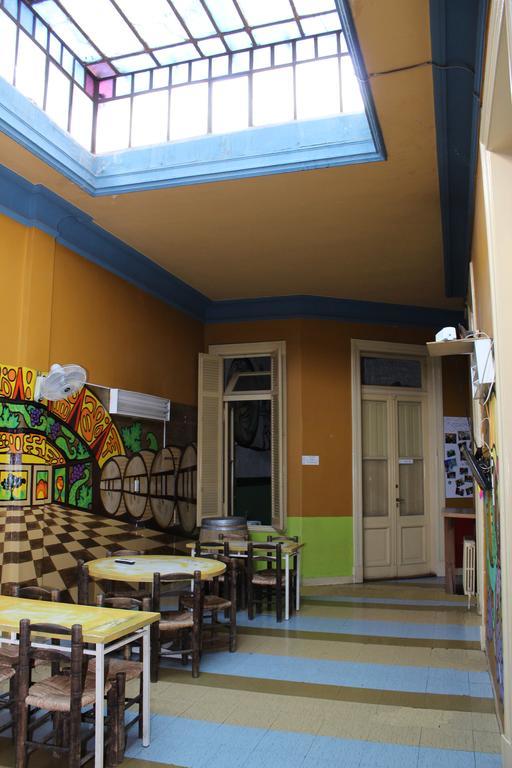Malbec Hostel Central Mendoza Exterior photo