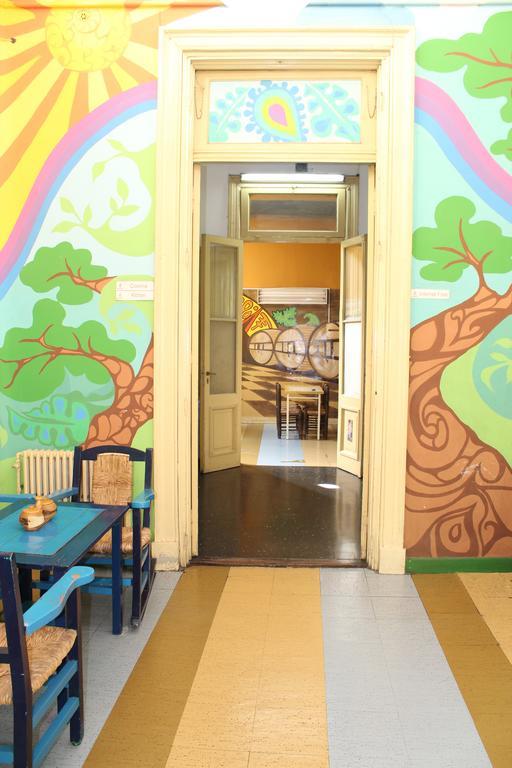 Malbec Hostel Central Mendoza Exterior photo